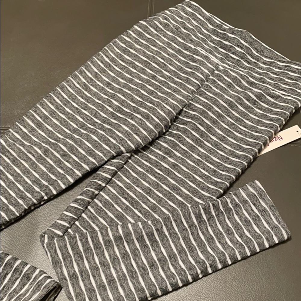 New black/white ribbed leggings